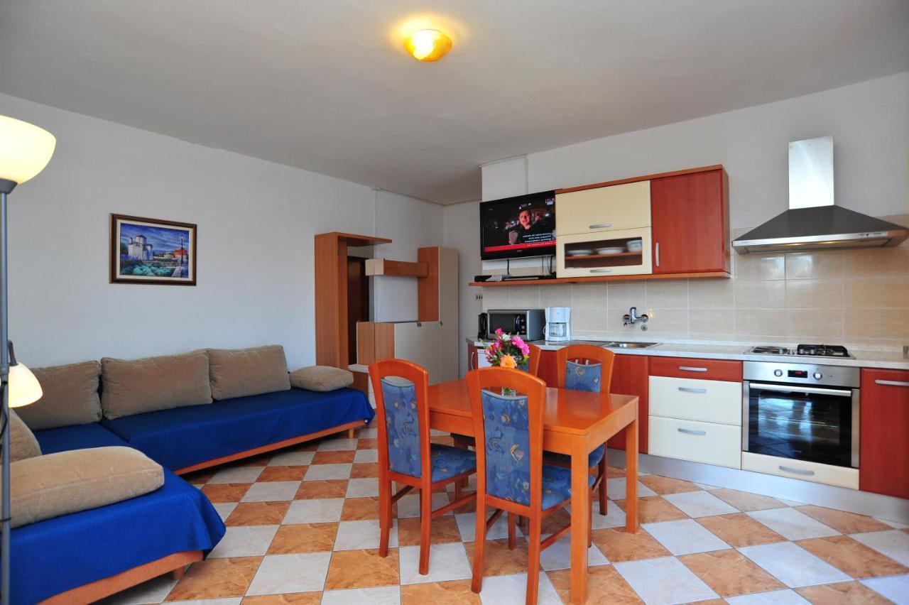 Apartments Valentina-B Nin Exteriér fotografie