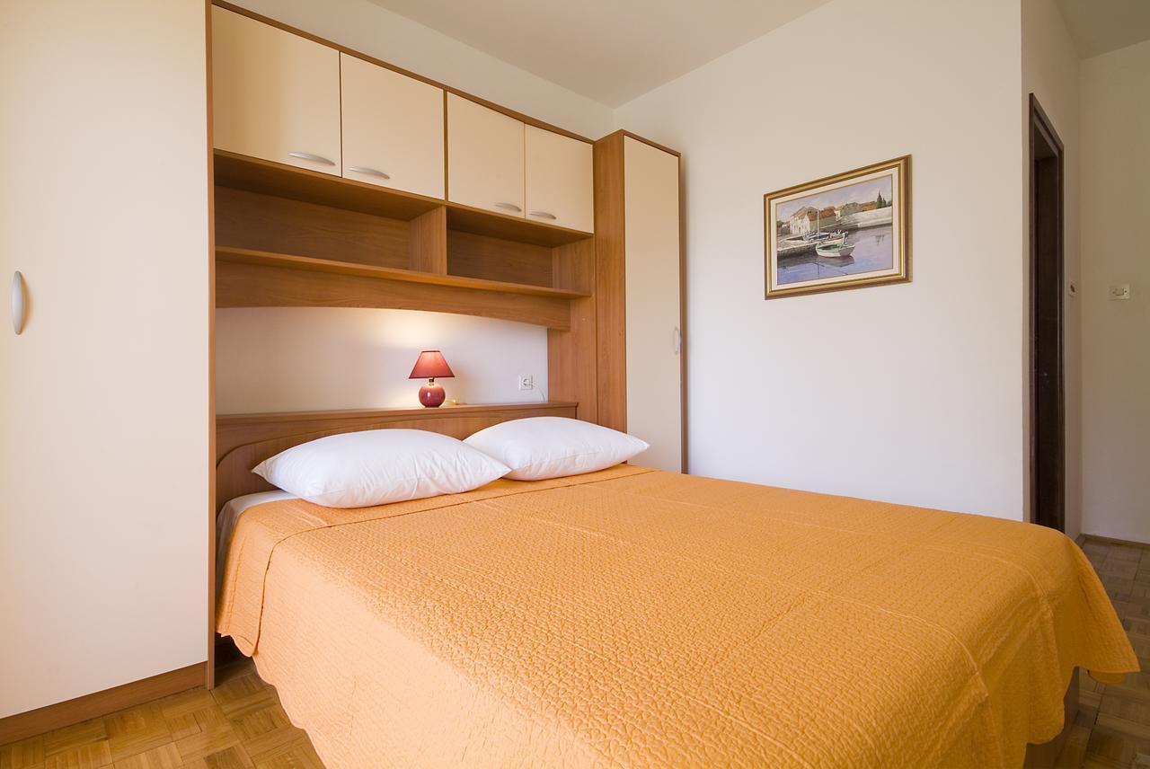 Apartments Valentina-B Nin Exteriér fotografie