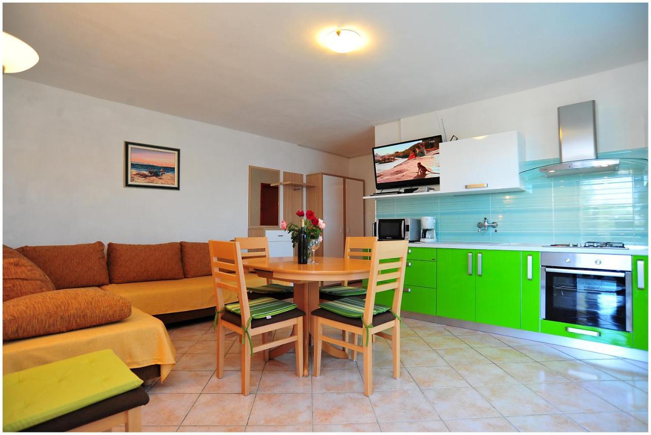 Apartments Valentina-B Nin Exteriér fotografie