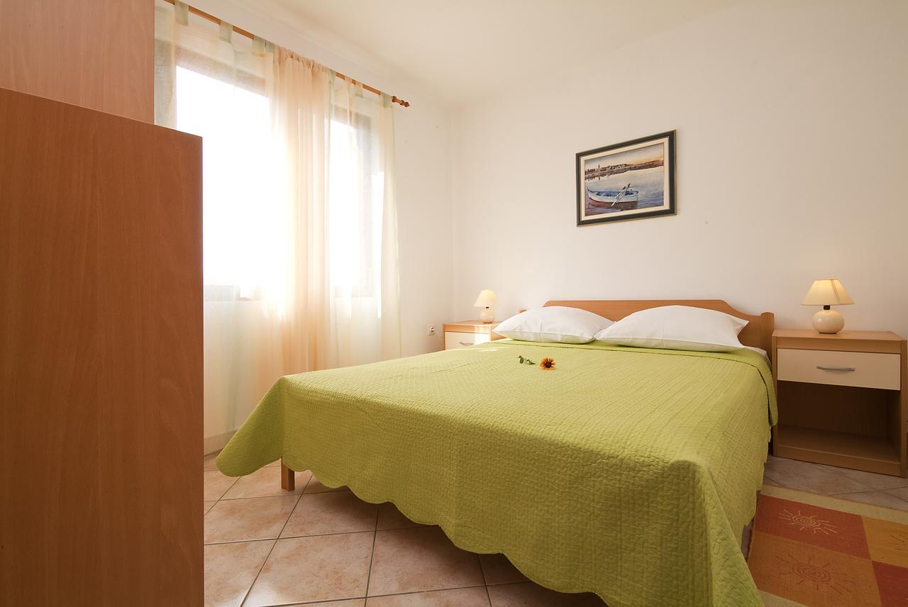 Apartments Valentina-B Nin Exteriér fotografie