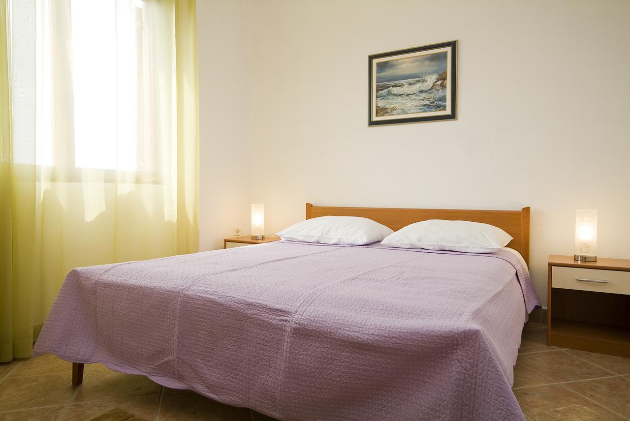 Apartments Valentina-B Nin Exteriér fotografie